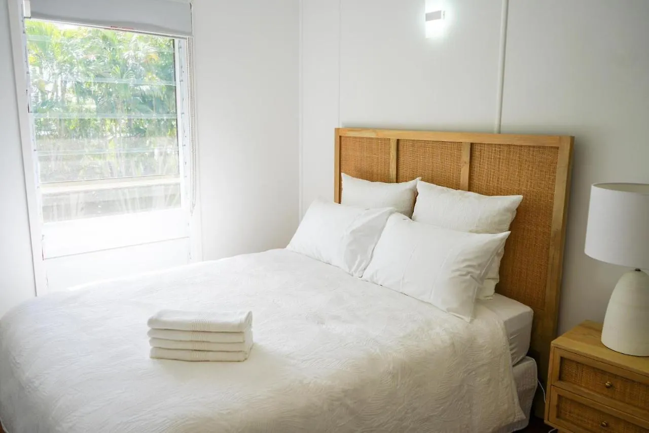 The Beach House At Pallarenda 0*,